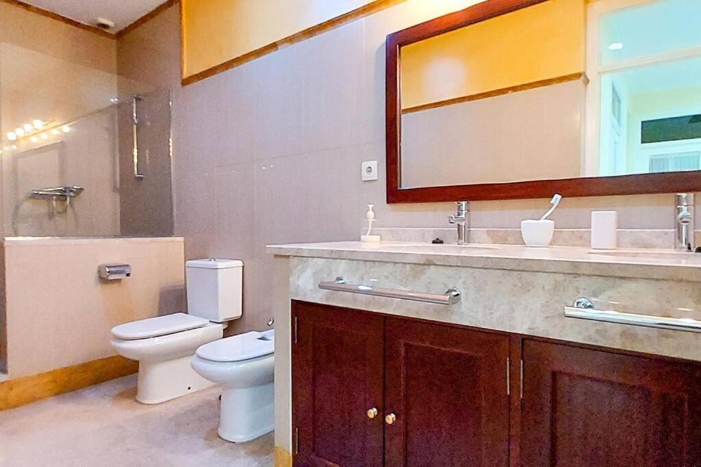 Apartamento Suite Alameda De Hercules Sevilha Exterior foto