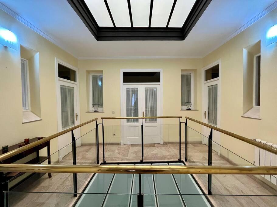 Apartamento Suite Alameda De Hercules Sevilha Exterior foto